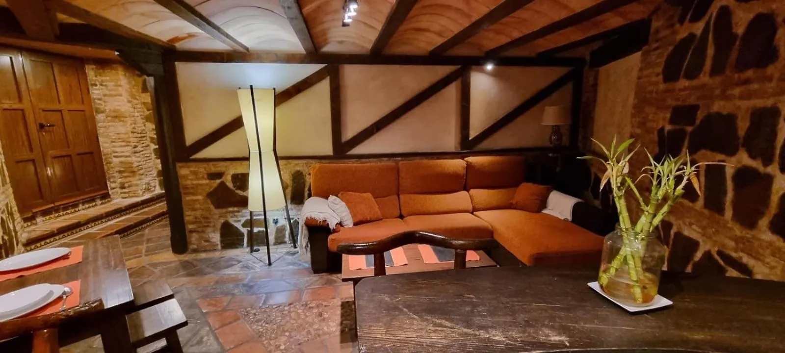 Cueva Arabe En El Casco Antiguo, Toledoアパートメント アパート トレド